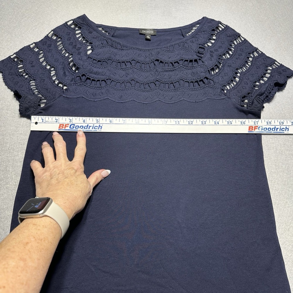 TALBOTS Womens Sz ES Short Sleeve Pretty Navy Pull Over Top Blouse gorgeous - Picture 4 of 6